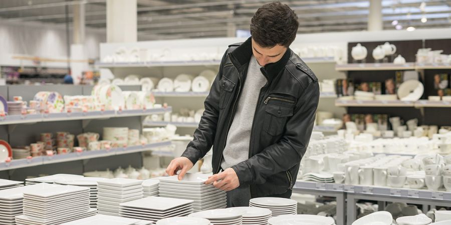 Buying Ceramic Dinnerware