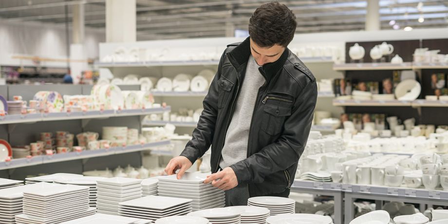 Buying Ceramic Dinnerware